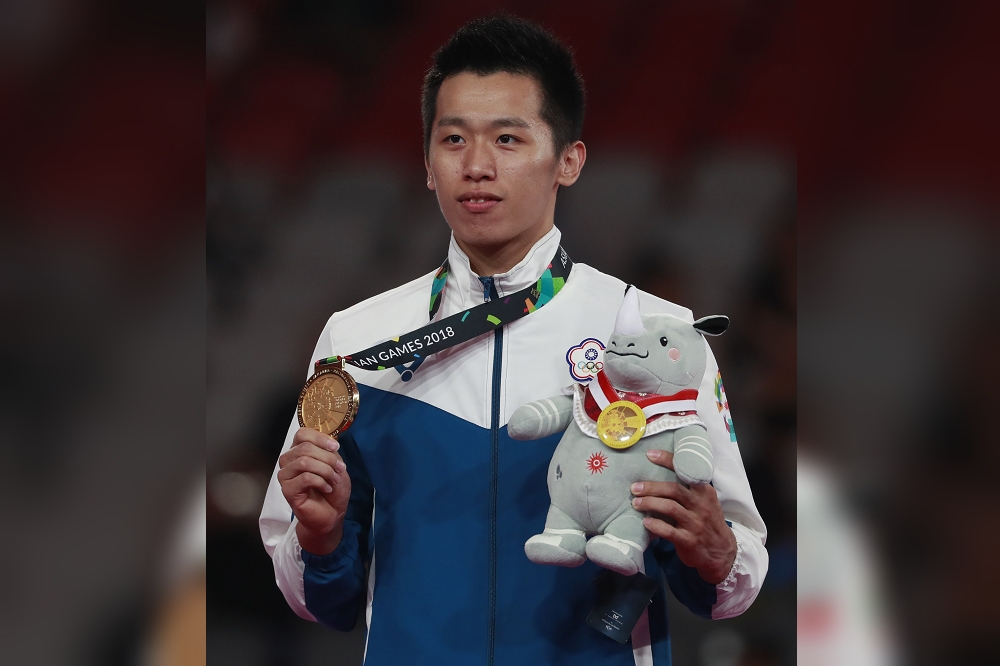 台灣體操好手李智凱在雅加達亞運的鞍馬個人決賽，再次「完美落地」，獲得15.400分的佳績，奪下台灣隊在亞運的第一面體操金牌。（美聯社）