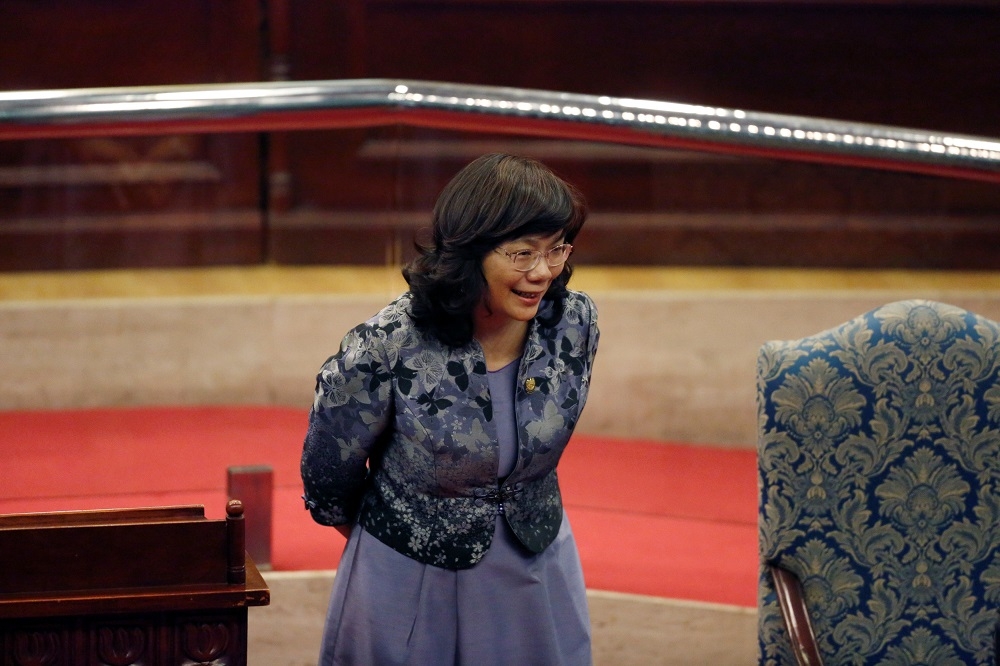 中華民國駐薩大使謝妙宏23日向薩國國會致謝、辭行。（湯森路透）