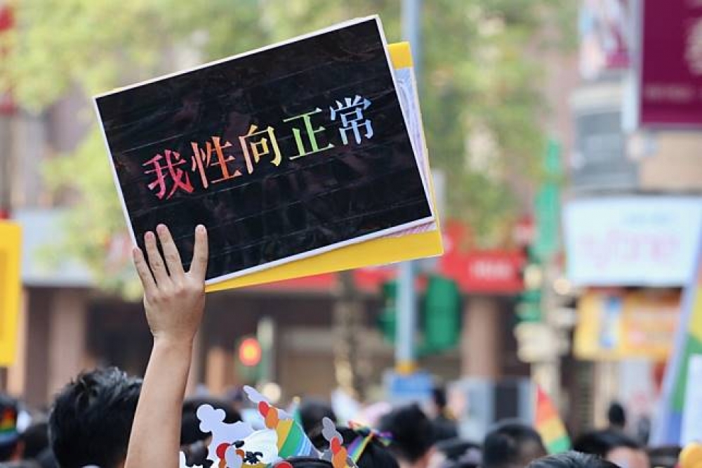 中選會17日晚間宣布，反同婚3公投提案審核通過。婚姻平權大平台痛批，此將台灣社會給予一記重擊。（攝影：李隆揆）