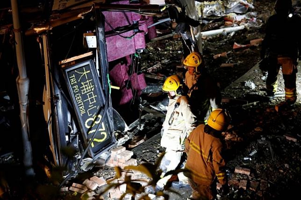 香港9日發生死亡車禍，目前已知18人死。（湯森路透）