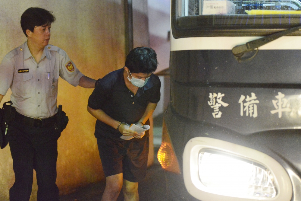 圖為華山分屍案犯嫌陳伯謙日前移送台北地方法院。（攝影：李智為）