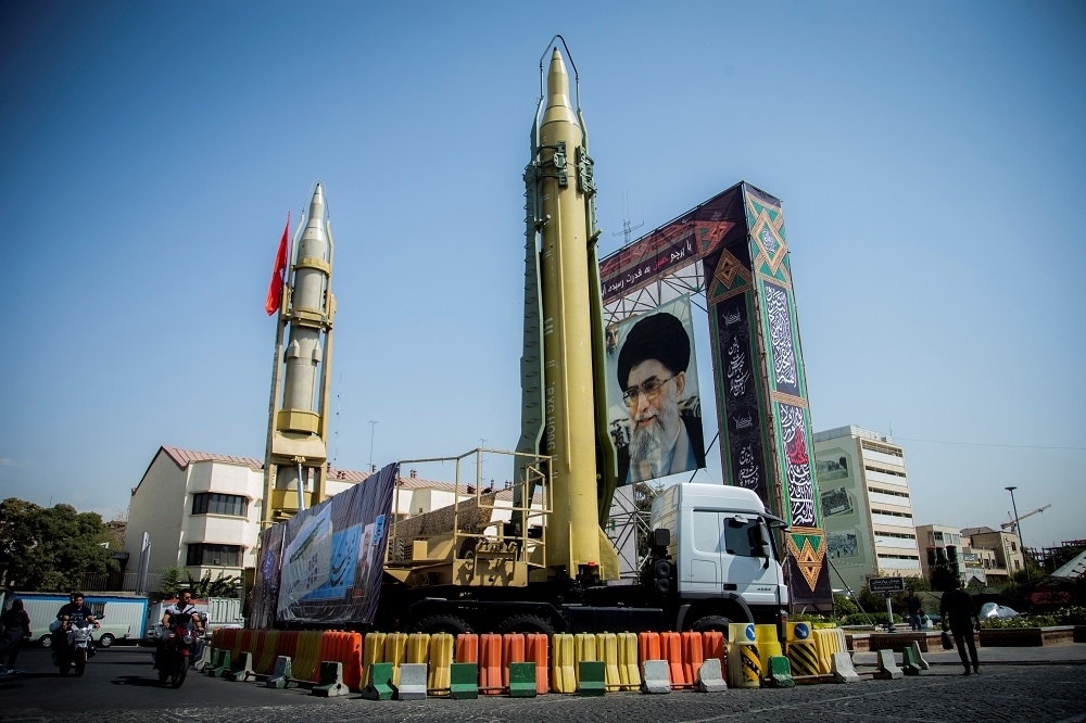 美國總統川普多度揚言退出伊朗核武協議，1月更祭出最後通牒，對此英法德決定採取行動挽回川普。（湯森路透）