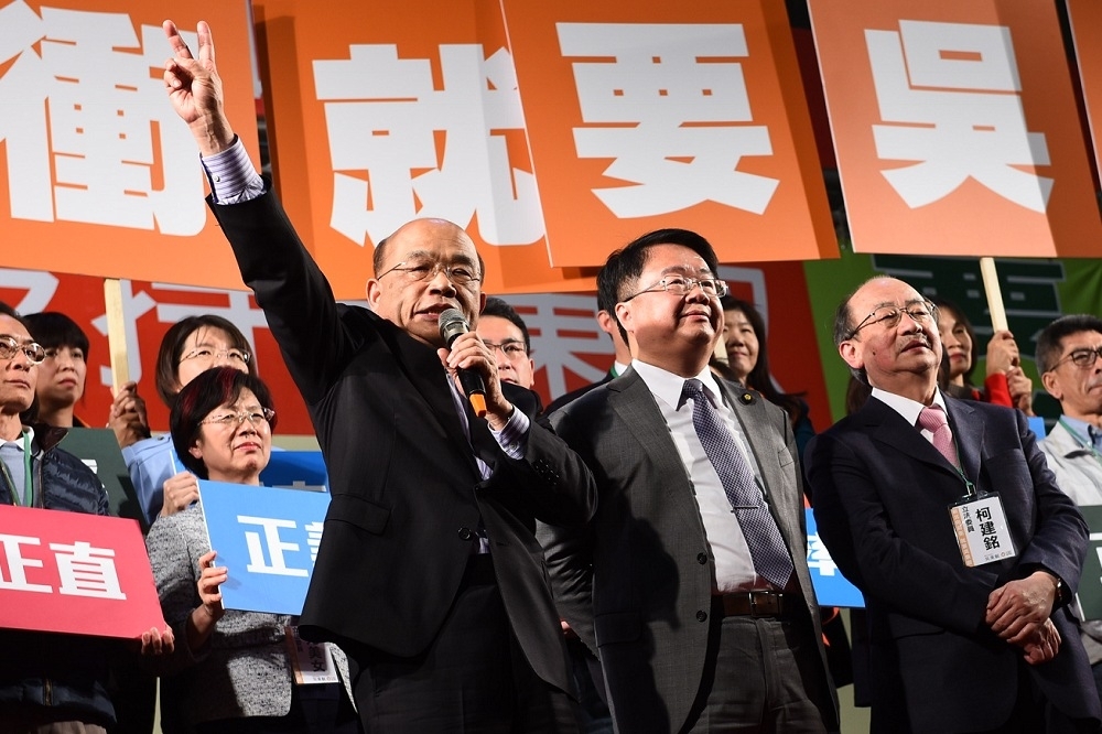 民進黨新北市長人選將交由4月民調決定，據透露，若有意參選的立委吳秉叡民調沒有起色，將拱老縣長蘇貞昌出場救援。（攝影：李昆翰）