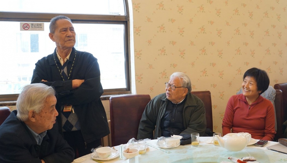 2016年10月，（自左起）盛禹九、鮑彤、杜光、李南央在一次聚會上。（圖片由紐時中文網提供）