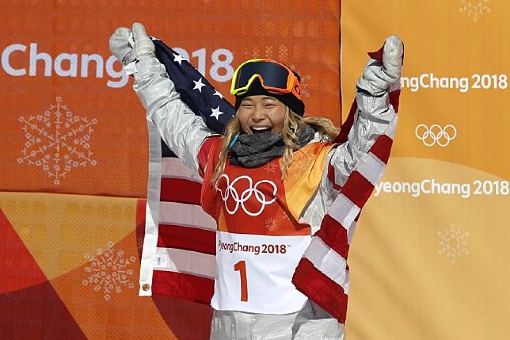 來自加州的克蘿伊‧金摘下冬奧女子單板滑雪女子半管金牌。（湯森路透）