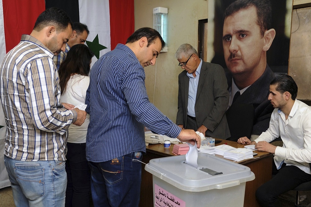 敘利亞暌違7年在16日舉行地方選舉，藉此傳達敘利亞正在復甦、社會正在康復，大馬士革仍然在一個運作良好的政府的掌握中。（美聯社）