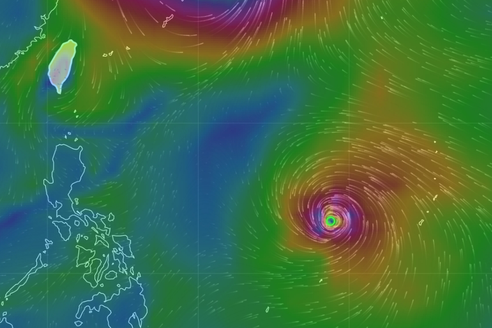 康芮颱風持續增強，最快30日晚間發展成中颱。（圖片取自中央氣象局）