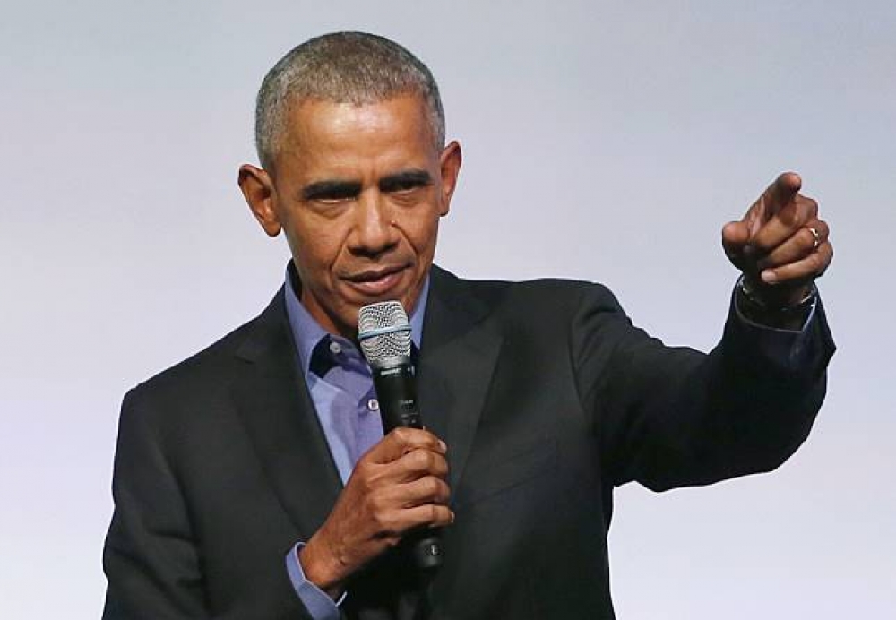 美國前總統歐巴馬11月初出席歐巴馬基金會（Obama Foundation）首屆青年高峰會閉幕式上。（美聯社）