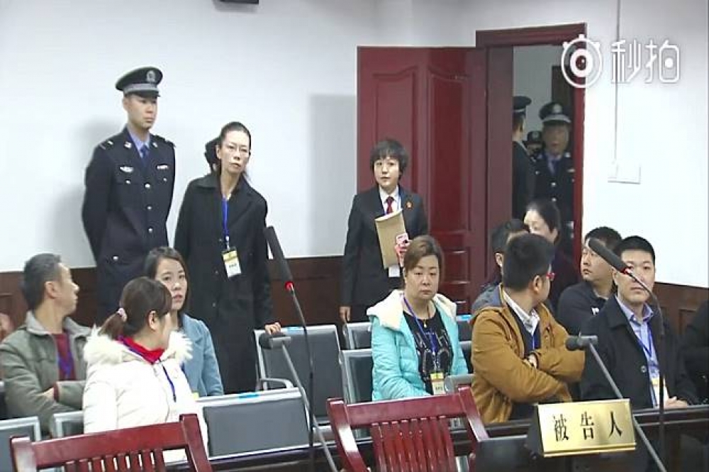李明哲28日被中國判刑5年，其妻李凈瑜全程旁聽。（圖片取自中國岳陽法院微博）