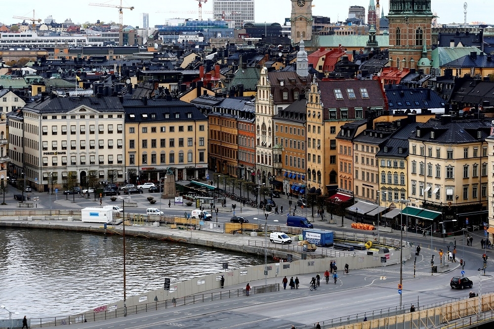 瑞典首都斯德哥爾摩在當地時間（4月7日）下午2點53分許，發生一起貨車衝撞鬧區百貨的事件，造成至少3人死亡，瑞典總理洛芬說，「一切事實皆指出此事件為恐怖攻擊」。圖為斯德哥爾摩。（湯森路透）