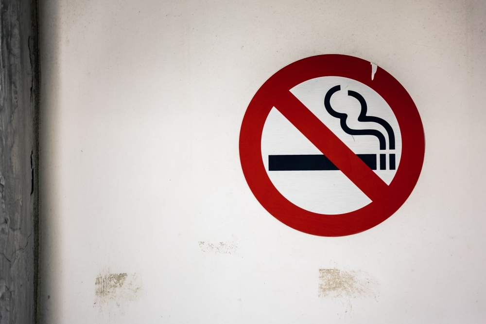 紐西蘭2025年要達到無菸國家，便是利用菸草減害產品替代香菸。（圖片取自PAKUTASO）
