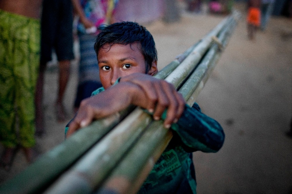 羅興亞難民營中的孩童傳出遭孟加拉雇主剝削。（美聯社）