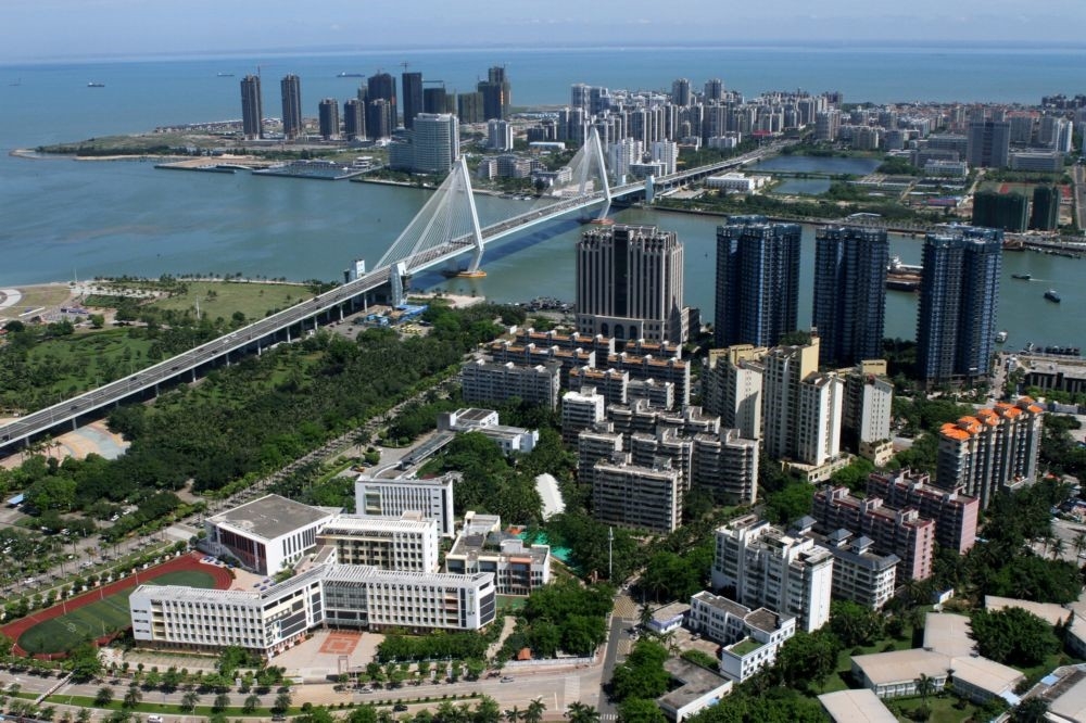 中國海南省海口市空照圖。（湯森路透）