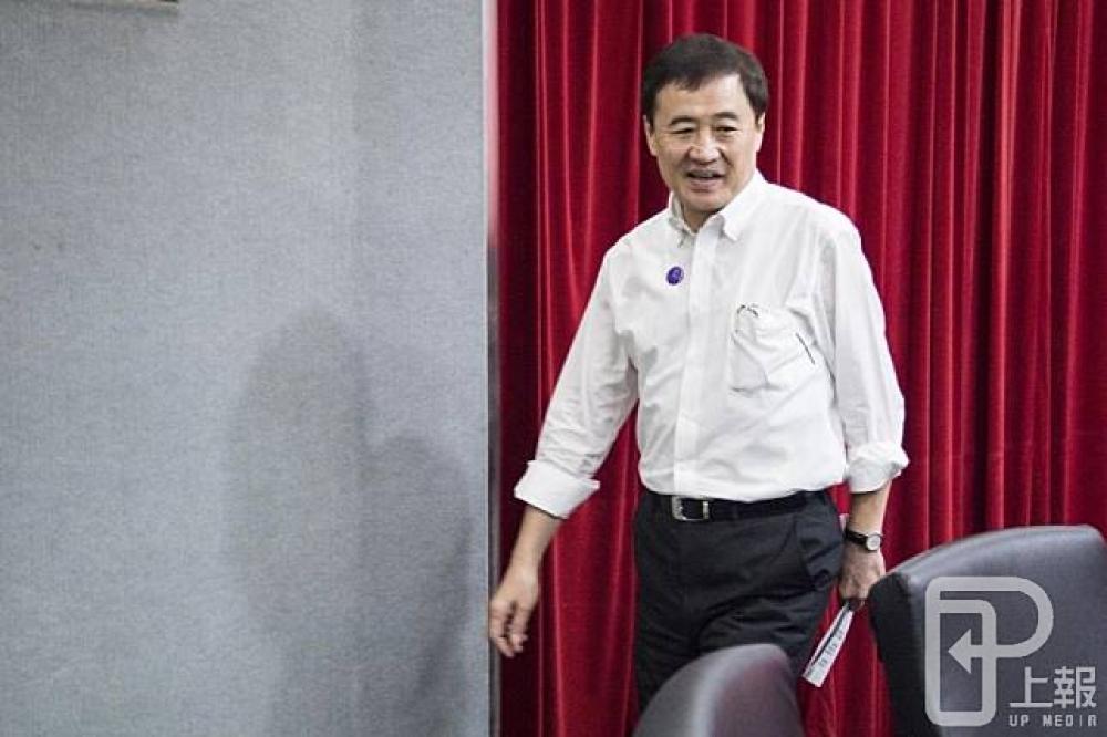 台北市副市長陳景峻針對新北舉債問題，認為「最該罵的其實是朱立倫」。（攝影：陳駿碩）