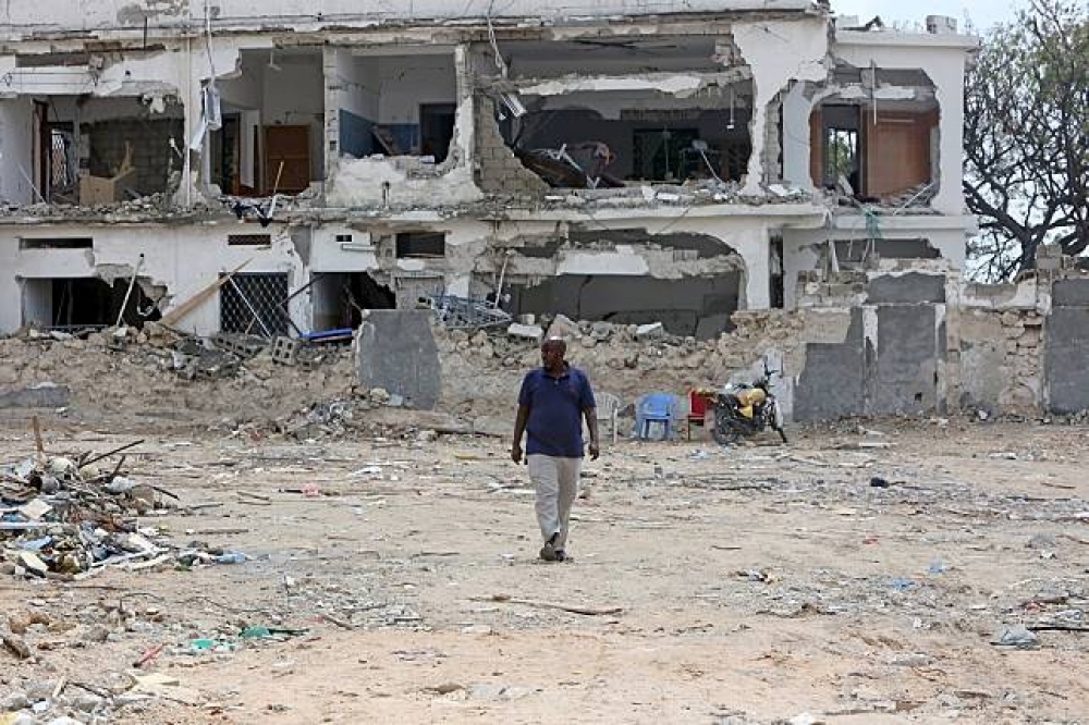 索馬利亞首都摩加迪休今年10月中遭受炸彈攻擊。（湯森路透）