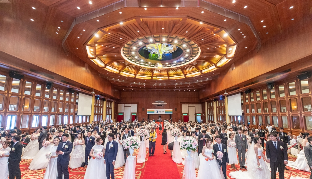 中華電信今日盛大舉辦「107年員眷集團結婚」，展幸福企業典範。（圖片來源：中華電信）