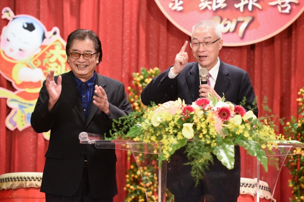 國民黨前立委李慶華（左）在擔任立委期間，涉嫌以人頭詐領助理費高達532萬元。（資料照片／葉信菉攝）