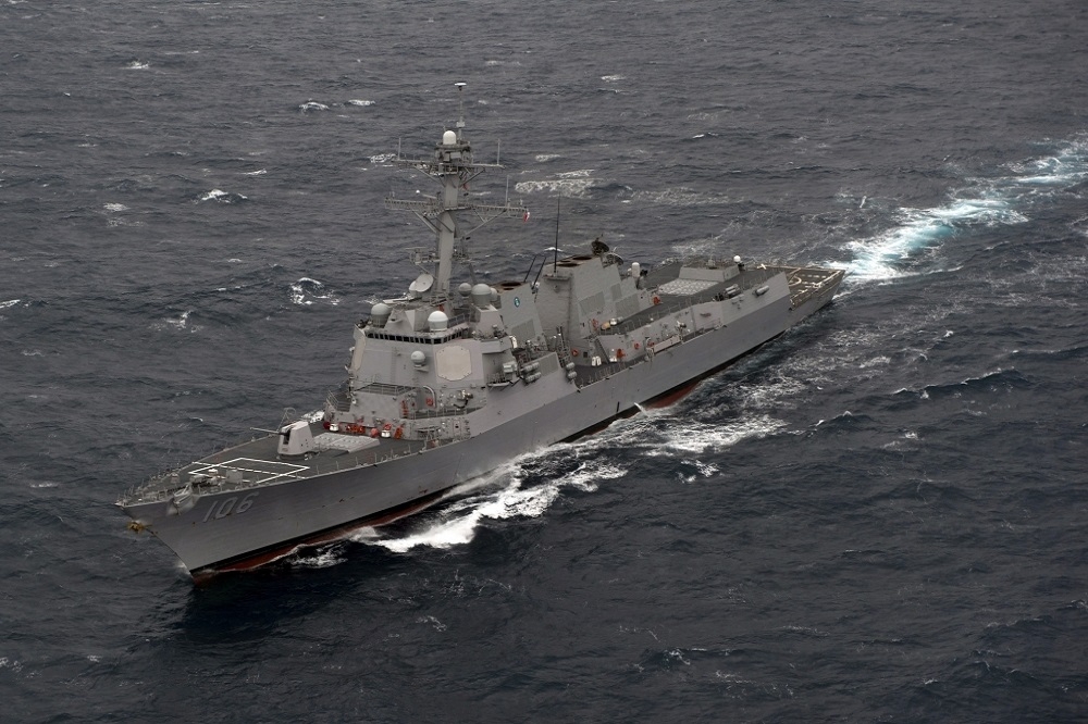 美國驅逐艦「斯托克代爾號」(USS Stockdale DDG 106)　28日航行經過台灣海峽。（取自美國海軍Flicker）