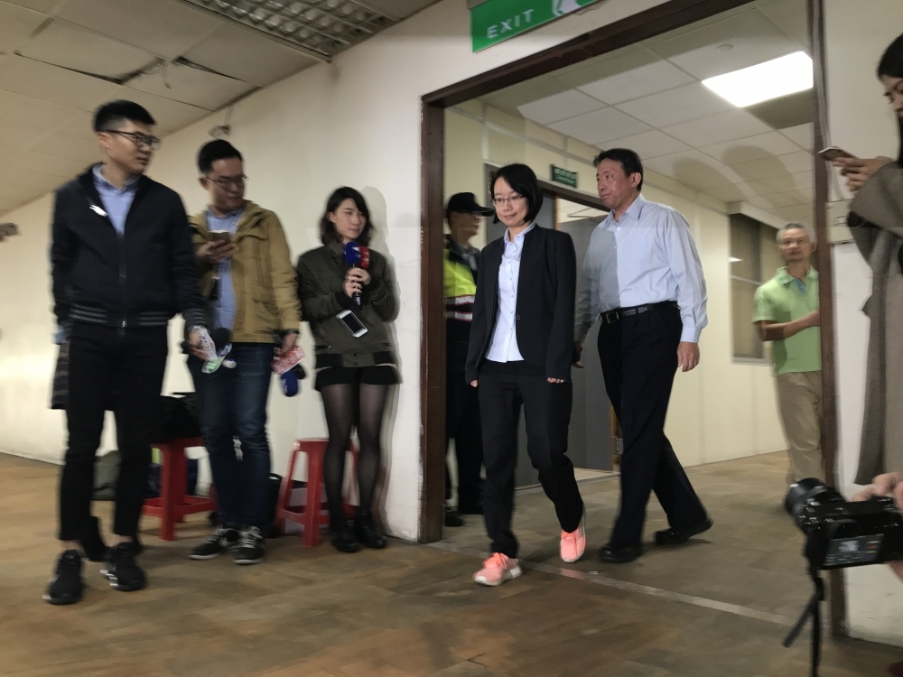 台北農產運銷公司總經理吳音寧被指為民進黨九合一大選大敗的「戰犯」，吳音寧29日上午9點45分出面說明。（攝影：李智為）