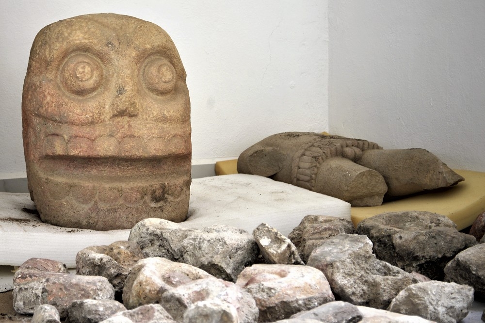 考古學者發現據信是最早的「剝皮之主」希佩托特克石像。（美聯社）