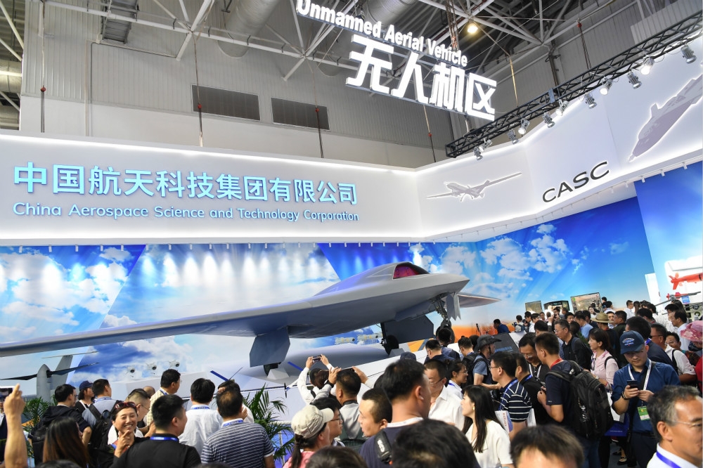 2018年珠海航展展出、新一代「天鷹」無人機模型。（中新社）