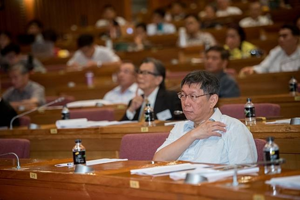 台北市長柯文哲23日下午出席主持「總統直選與民主台灣學術研討會」，認為兩岸交流對鞏固台灣本土意識沒阻礙。（攝影：李昆翰）