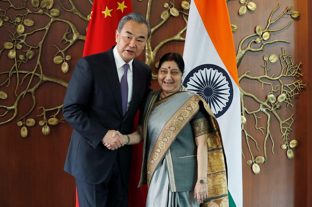 中印兩國關係，即是一山不能藏二虎，龍象亞洲不相容。（湯森路透）
