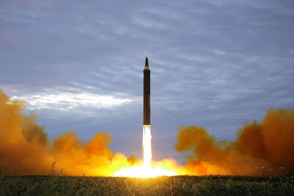 北韓29日發射導彈。（湯森路透）