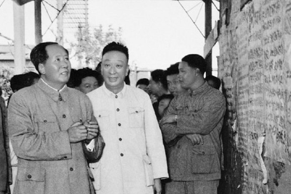毛澤東（左）秘書李銳（右）16日上午8時病逝北京，享壽102歲。（圖片取自中國禁聞網）