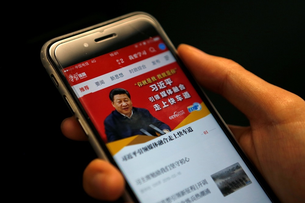中國中宣部1月推出「學習強國」應用程式（App），為宣傳領導人習近平思想的新工具。（湯森路透）