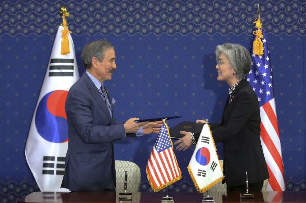 南韓與美國簽署新的防衛費分攤協定，提高駐軍成本負擔。（美聯社）
