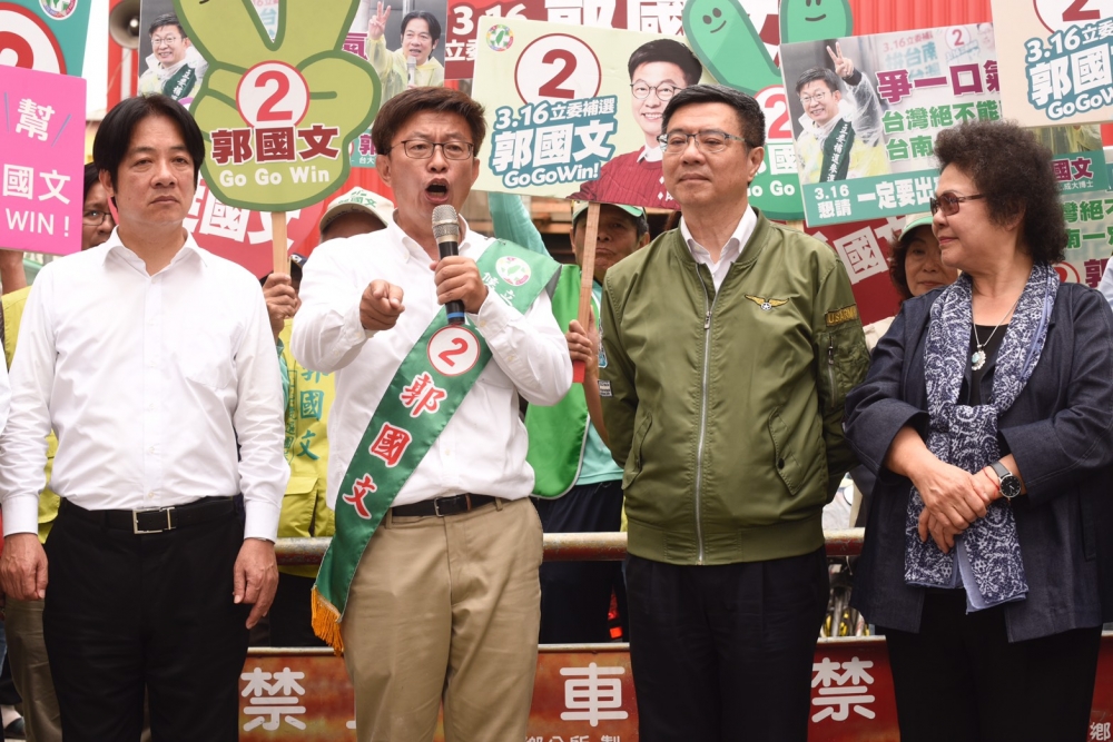 立委補選倒數不到24小時，民進黨加強火力輔選，要把台南第二選區流失的選票一塊塊拚回去。（攝影：鄭宇騏）
