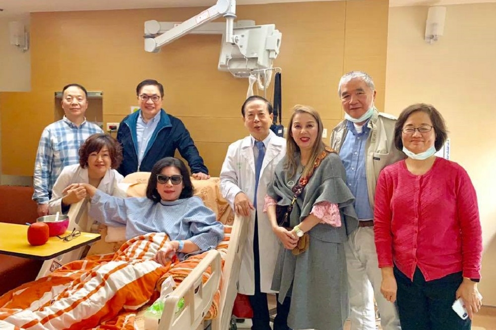 陳文茜18日在台大醫院進行肺腺癌手術後，在她的右肺又出現了一塊0.6公分的腫瘤。（陳文茜臉書）