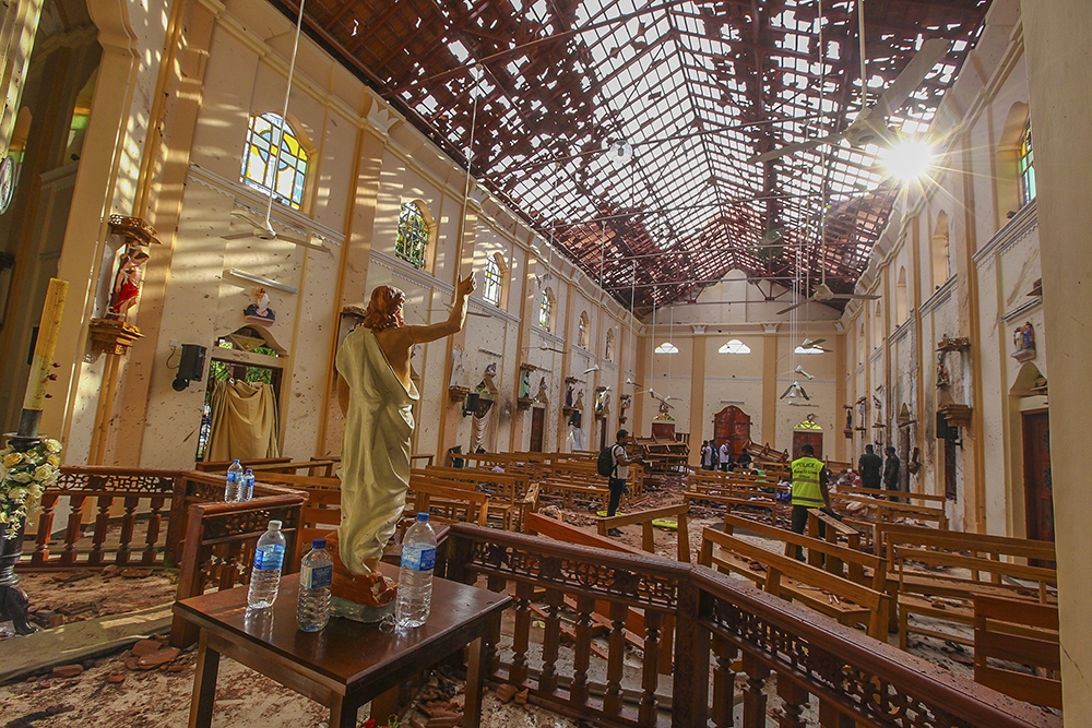 斯里蘭卡21日發生的自殺式恐怖襲擊，造成290人死亡。（美聯社）