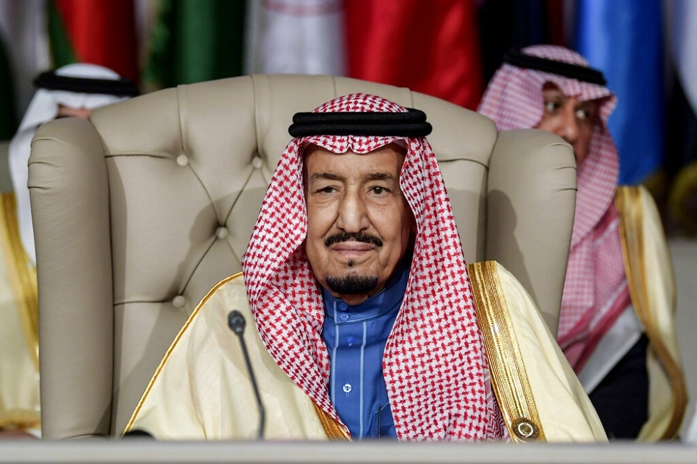 沙烏地阿拉伯國王沙爾曼3月31日出席在突尼西亞舉辦的第30屆阿拉伯國家峰會。（美聯社）