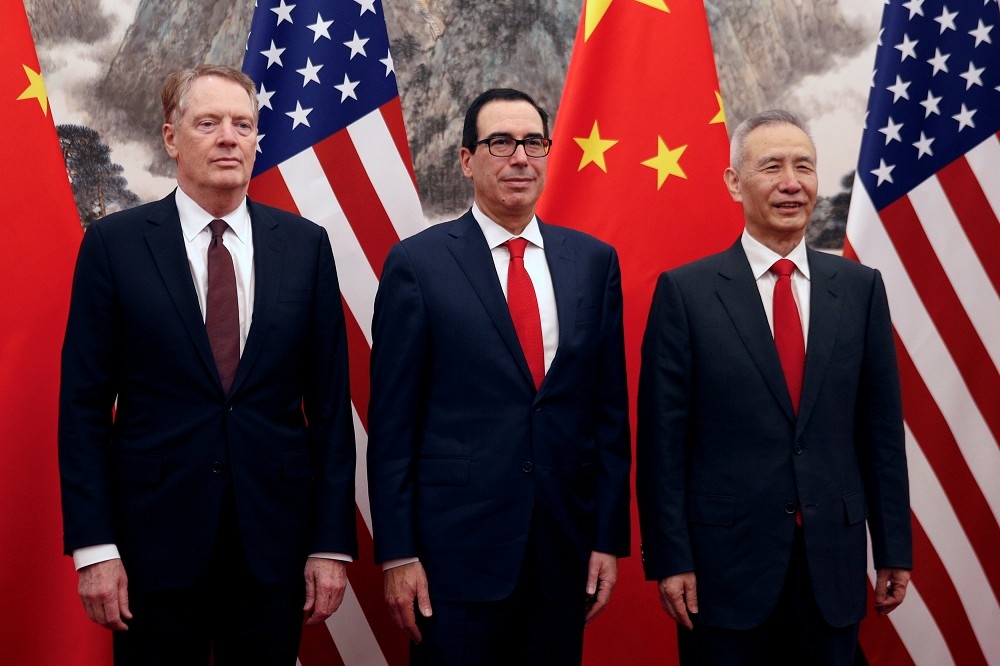 中國國務院副總理劉鶴9日前往美國展開第11輪貿易談判。（湯森路透）
