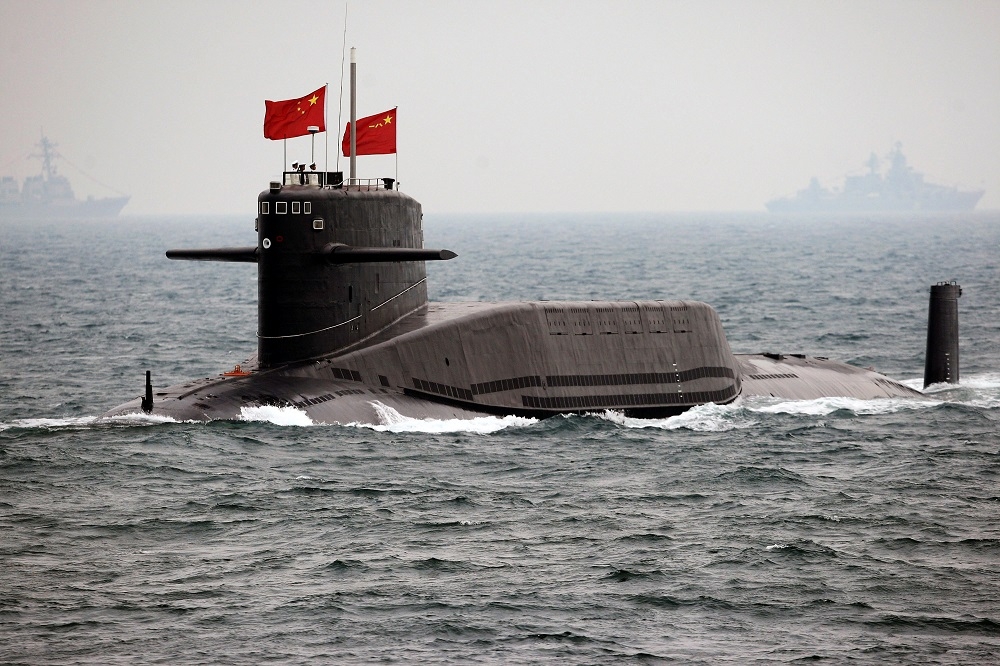 中國海軍潛艦4月底參與青島海上閱兵。（湯森路透）