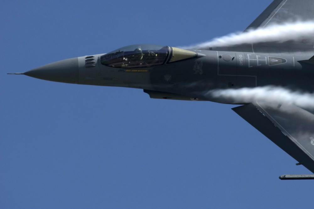 由美國空軍Viper表演隊指揮官親自駕駛的F-16CM型戰機。（圖片取自美軍DVIDS系統）
