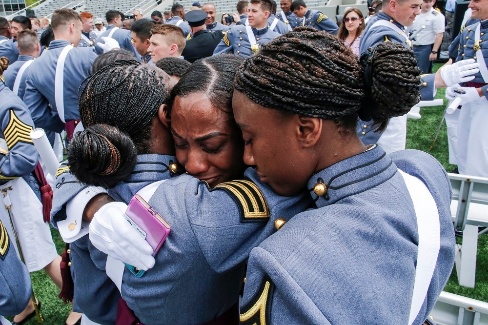 美國西點軍校2019年畢業生中，34位年輕的非裔女性，人數寫下歷史新紀錄。（湯森路透）