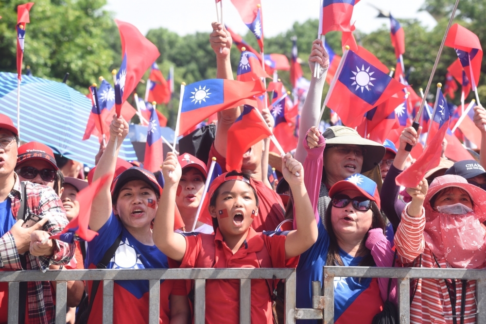 國民黨總統初選即將在7月8日起展開為期一周民調，韓、郭、王不約而同一起在6月30日周日當天，選前舉行大造勢較勁拚人氣，圖為韓國瑜雲林造勢活動。(攝影：張哲偉)