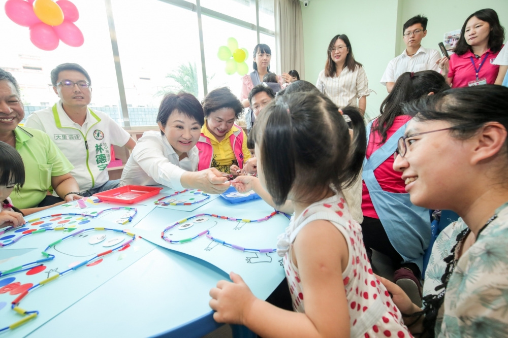 盧市長力推四年內親子館「雙倍增」，要讓親子享受最好的設施及服務。(圖片來源:台中市政府)