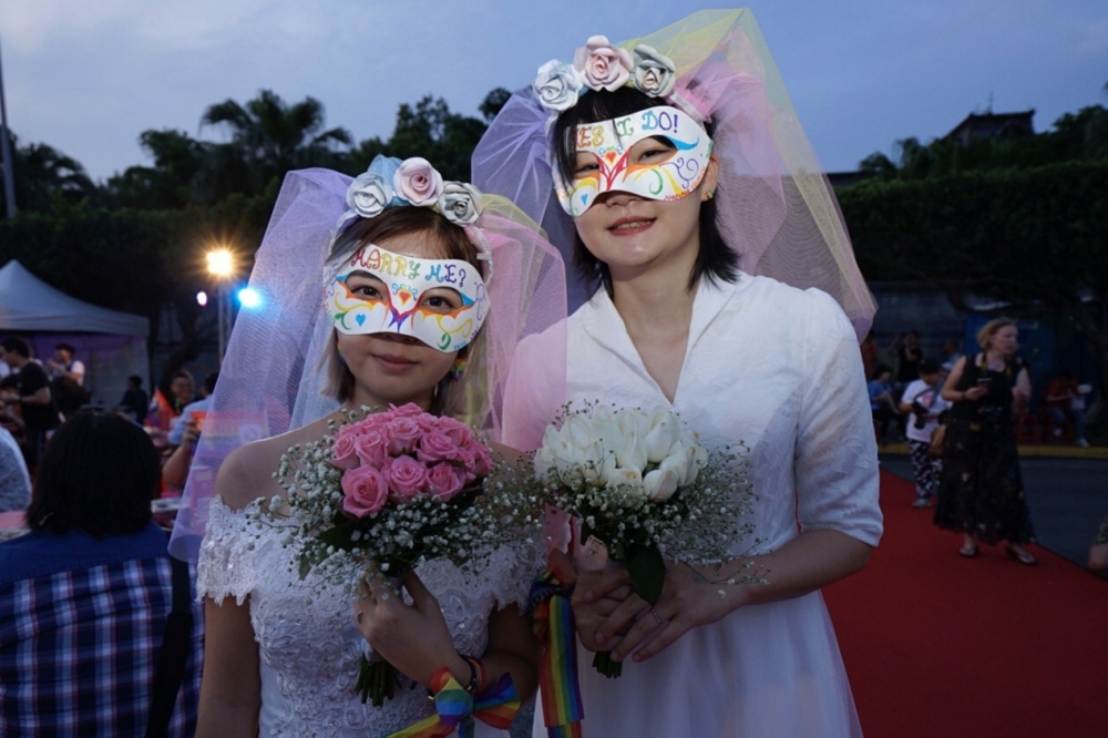 根據「涉外民事法律適用法」，跨國伴侶的母國需要承認同婚，目前僅有26個國家的人可與台灣人登記結婚。（攝影：李景濤）