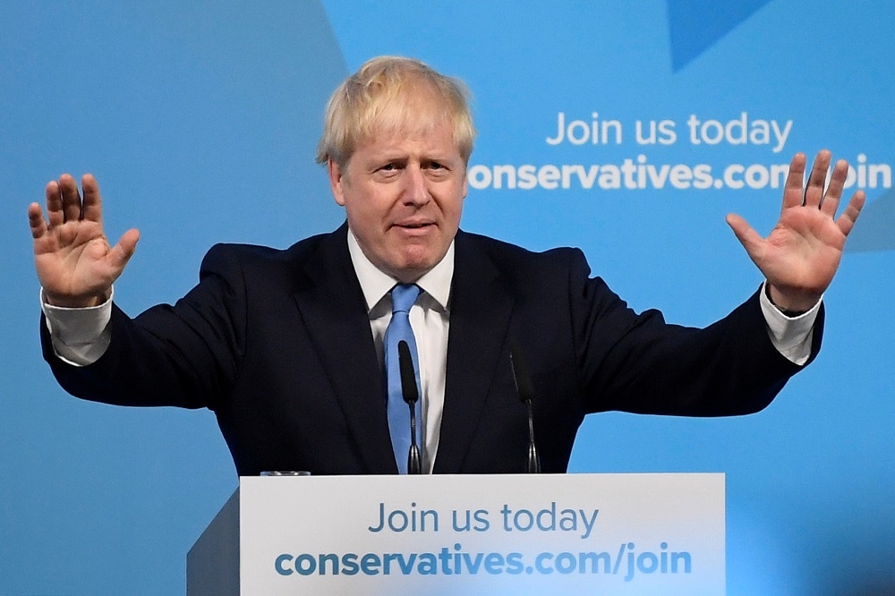 英國保守黨新任黨魁強森，將接任梅伊成為英國首相。（湯森路透）