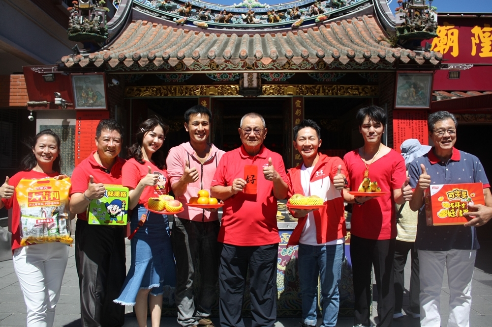 《苦力》首播收視開紅盤，全體劇組回到台北霞海城隍廟還願（公視提供）