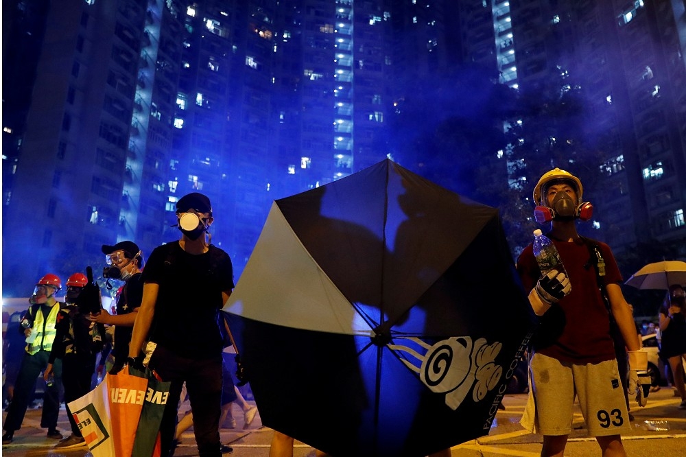 若干香港抗議者認為：不相信抗議者仆街，西方社會還能坐得住。（湯森路透）