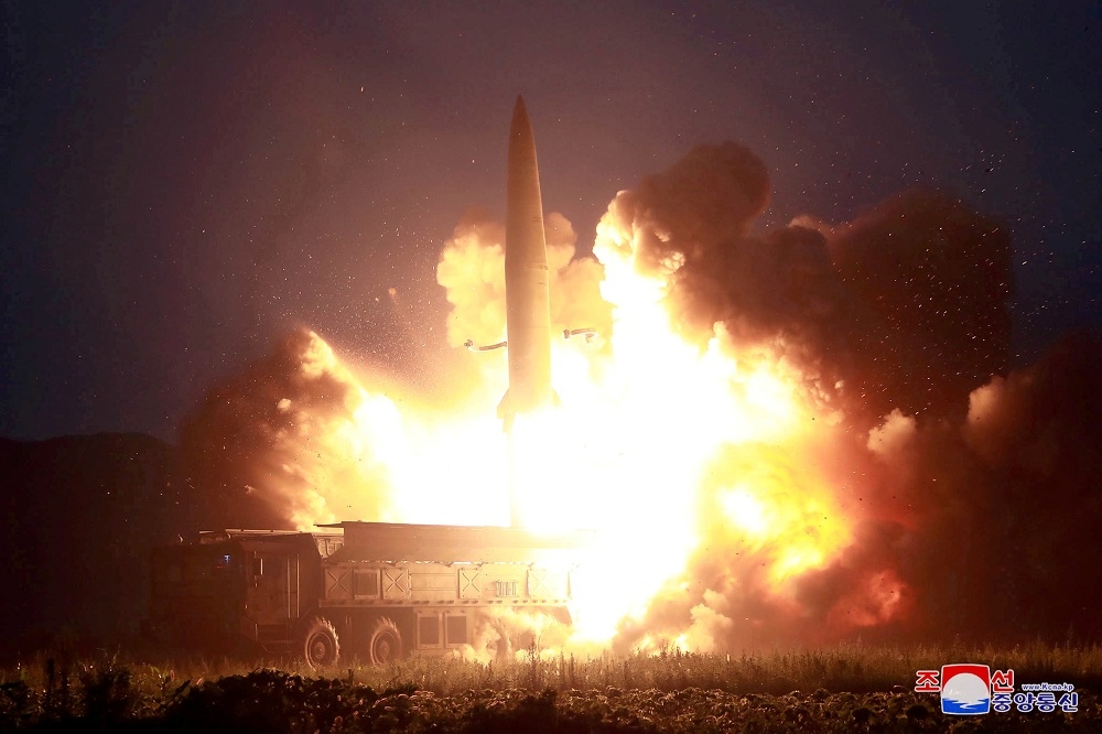 北韓於10日清晨再度發射不明飛行物體，為3周內第5度試射不明飛行物。（湯森路透）