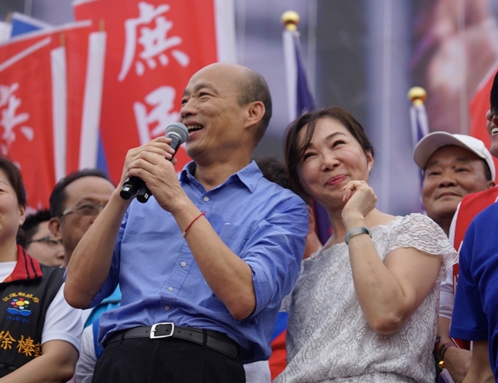 打麻將不是問題，說謊才是問題；韓國瑜參選總統不是問題，市長沒法兼顧市政，高雄的每件天災人禍都算到國民黨頭上才是問題。（攝影：（李景濤）