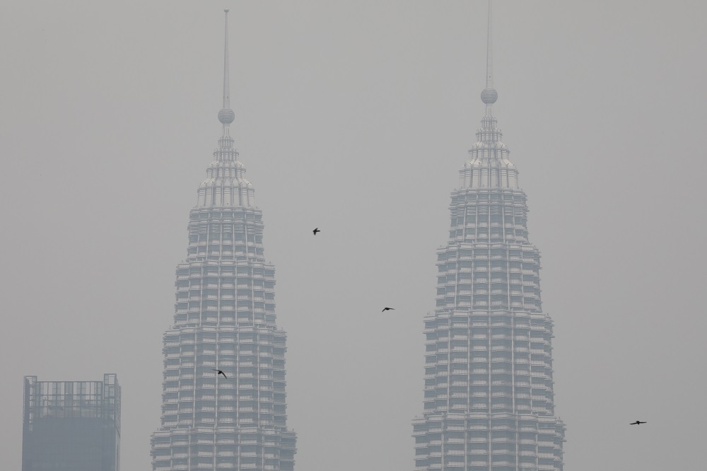 馬來西亞吉隆玻地標雙子星大樓。（湯森路透）