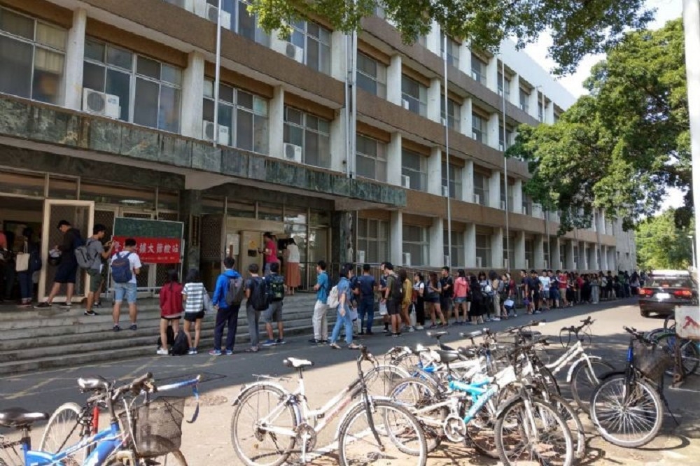 台南發生登革熱校園群聚感染，疾管署指出，群聚感染4名個案均為成功大學生。（取自疾管署）