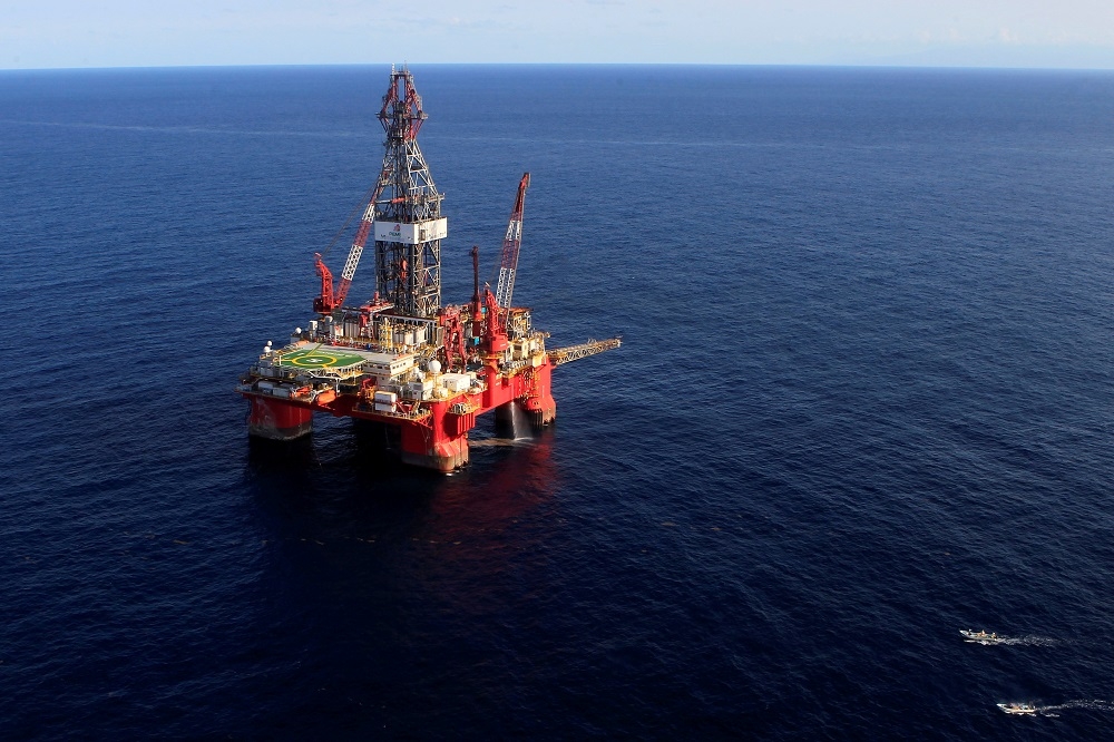 中國近日在南海啟動「海洋石油982」鑽油平台，恐再度引發局勢緊張（圖非海洋石油982鑽油平台）。（湯森路透）